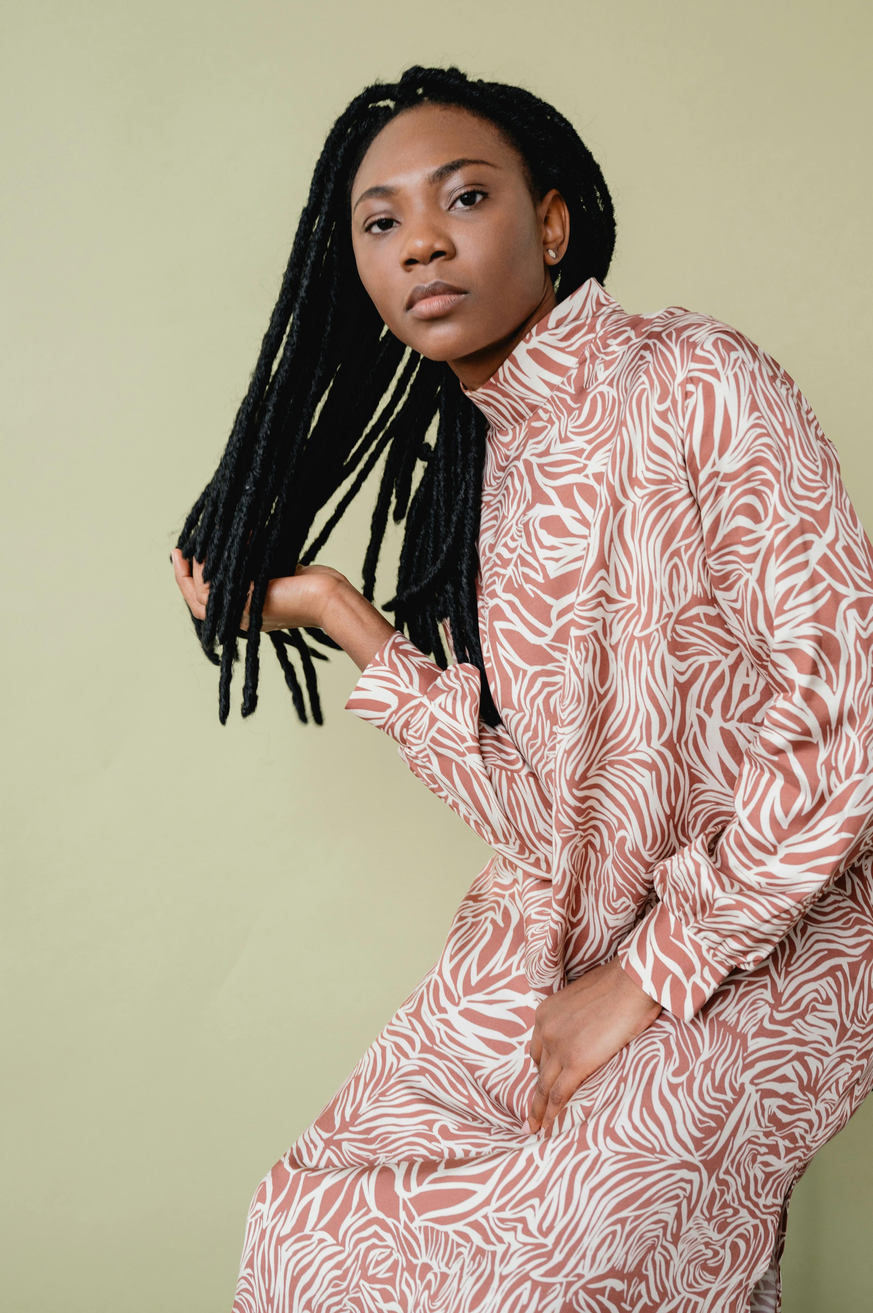 Faux Locs: Benefits, Drawbacks, and Lifespan