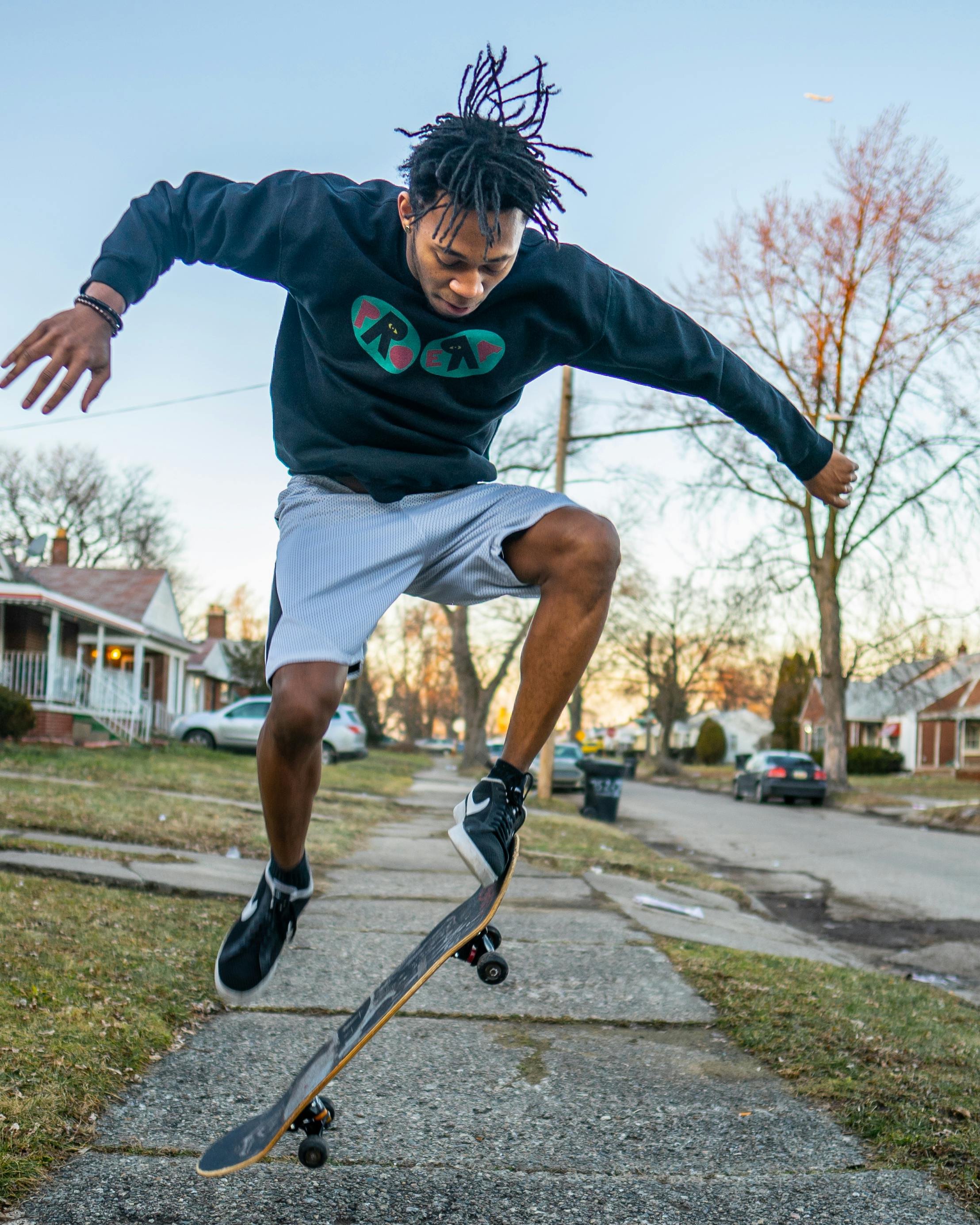 The Ultimate Guide to Maintaining Healthy Locs in Different Weather Conditions